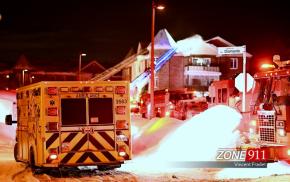 DERNIÈRE HEURE : Incendie à Charlesbourg une victime retrouvée par les pompiers 